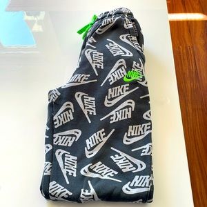 Boy's Nike sweatpants.